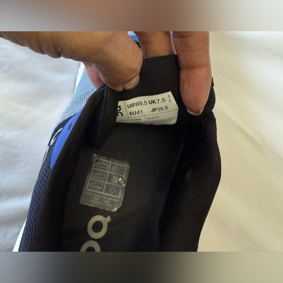 On Cloud | Women’s 9.5 | Cloudrunner Chambray Midnight Blue Black Athletic Shoes - Picture 8 of 8